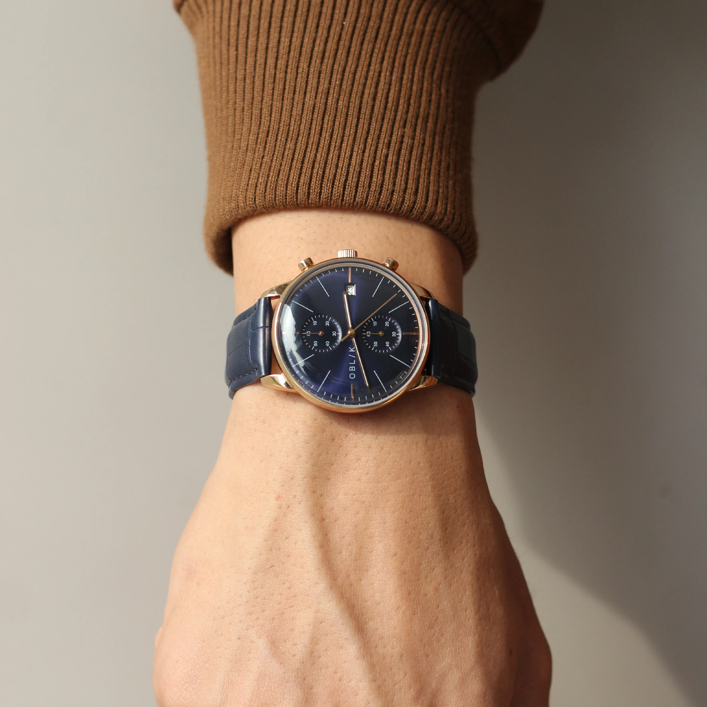 Vertu Men Quartz Blue Dial Chronograph Leather Watch