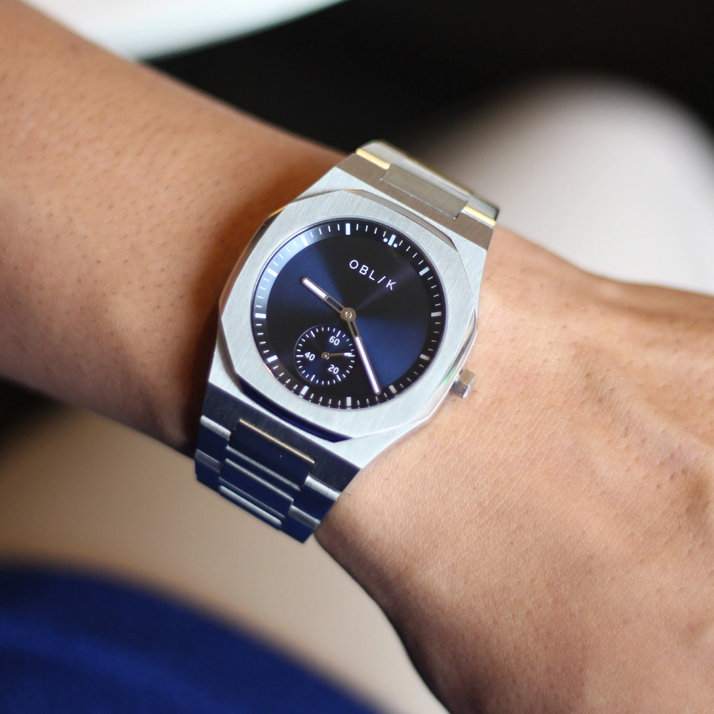 Zeus Men Quartz Blue Dial Analog Stainless Steel Watch