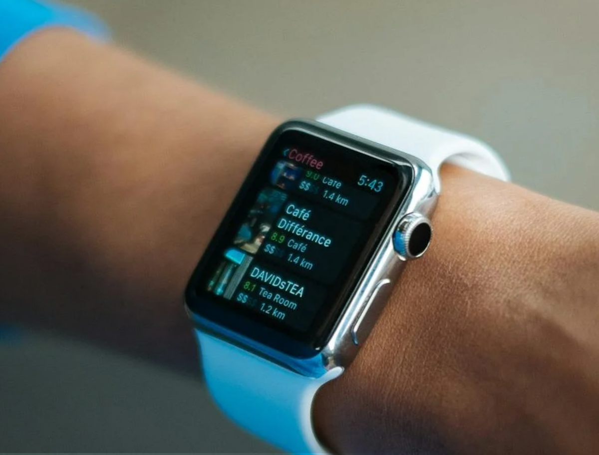 The Smart Side of Style Best Smartwatches for Tech Savvy Individuals Just In Time