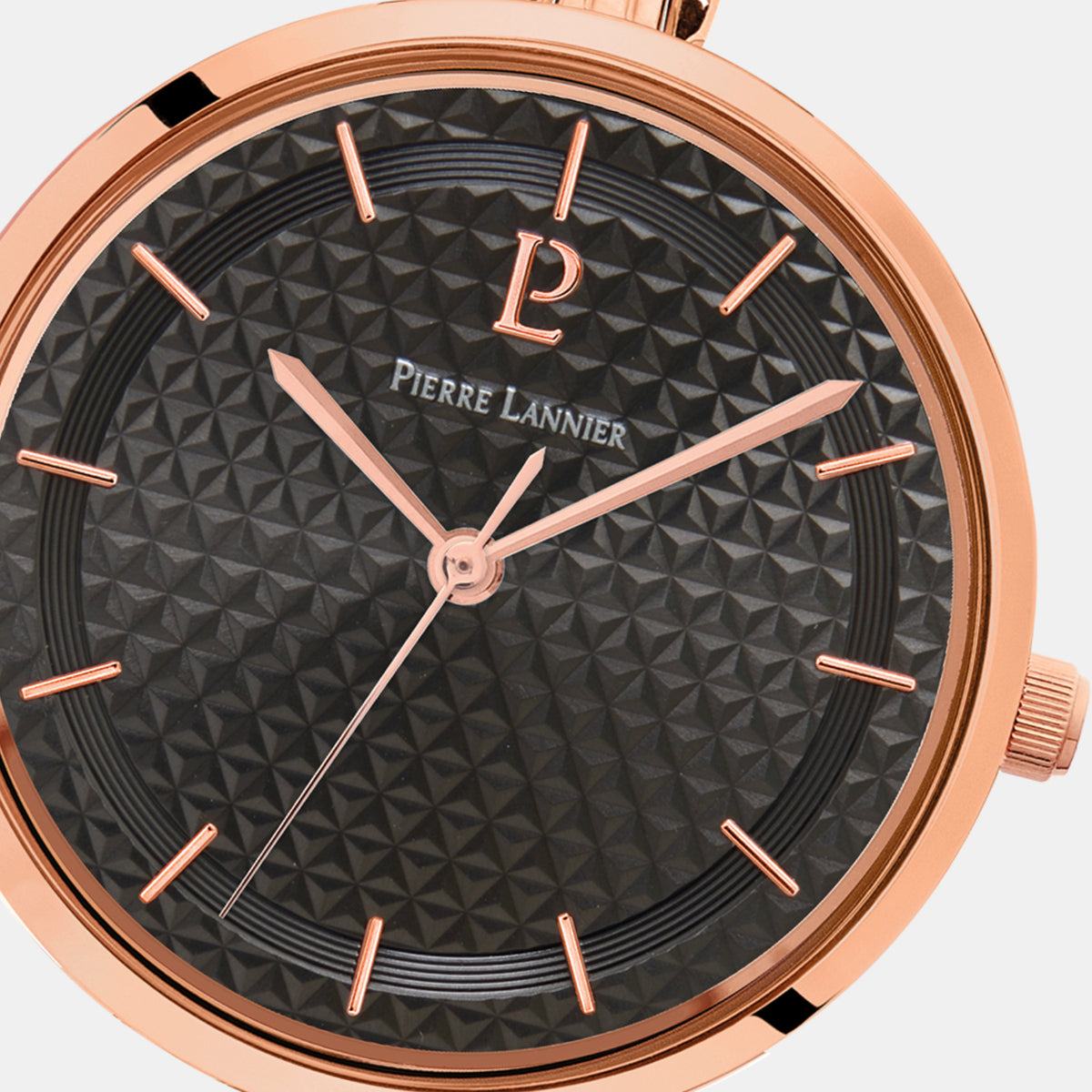 Pretty Women Quartz Black Dial Analog Stainless Steel Watch 048M938