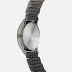 Men Quartz Red Dial Analog Stainless Steel Watch 1019F-M0412