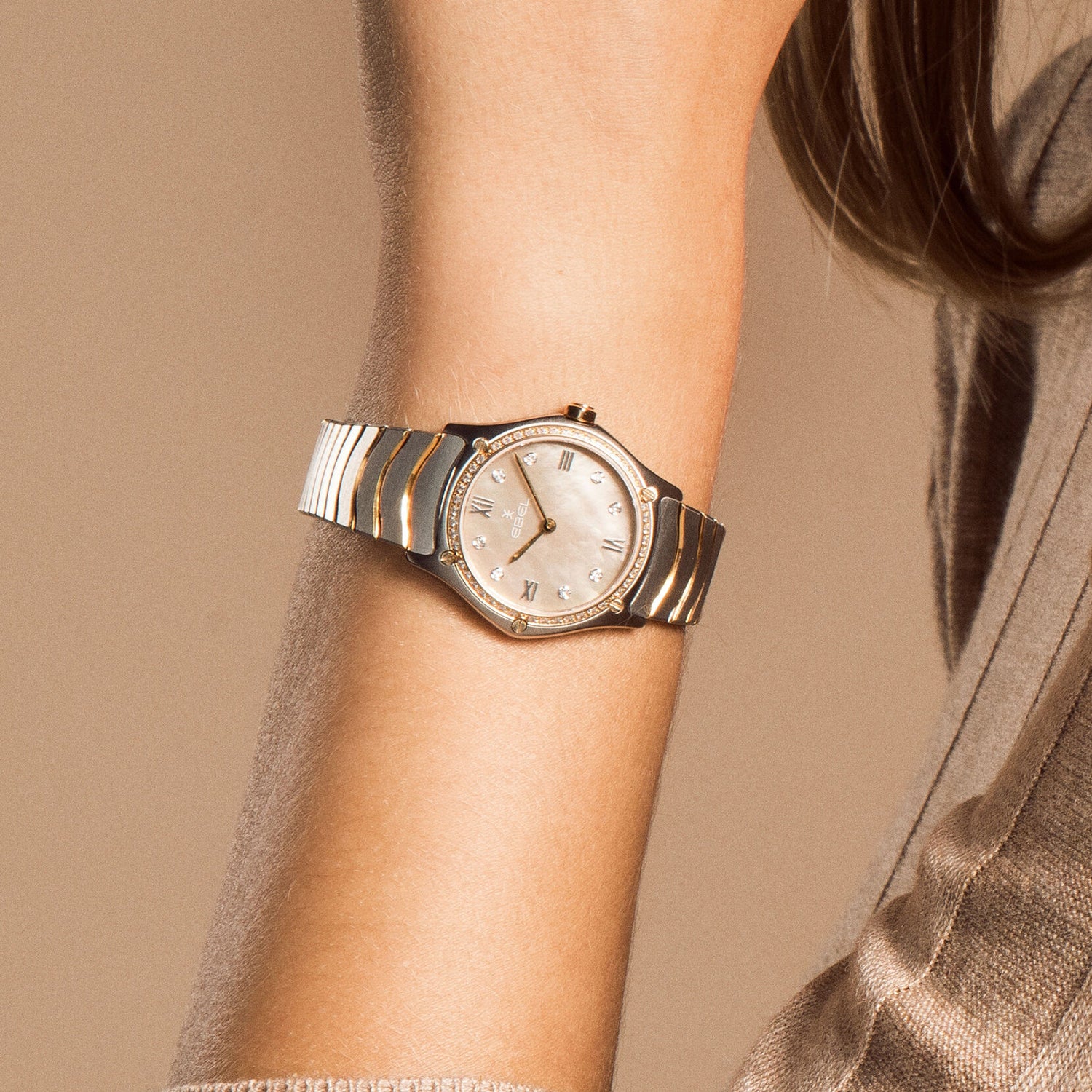 Sport Classic Women Quartz Mother Of Pearl Dial Analog Stainless Steel Watch 1216489A