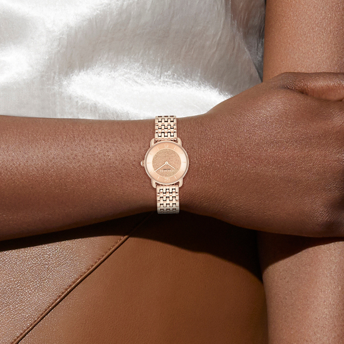 Coach Women Round Rose Gold watch
