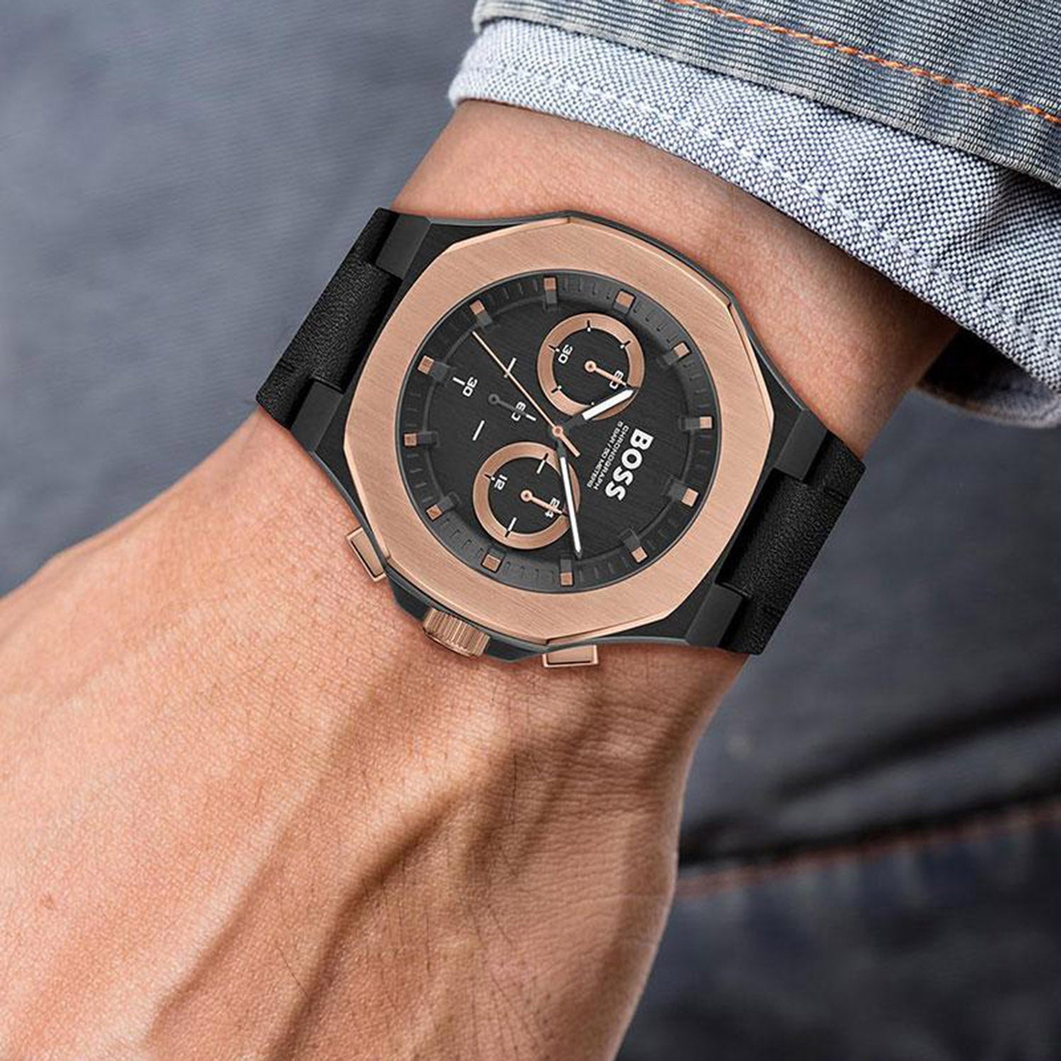 Taper Men Quartz Black Dial Chronograph Leather Watch 1514089