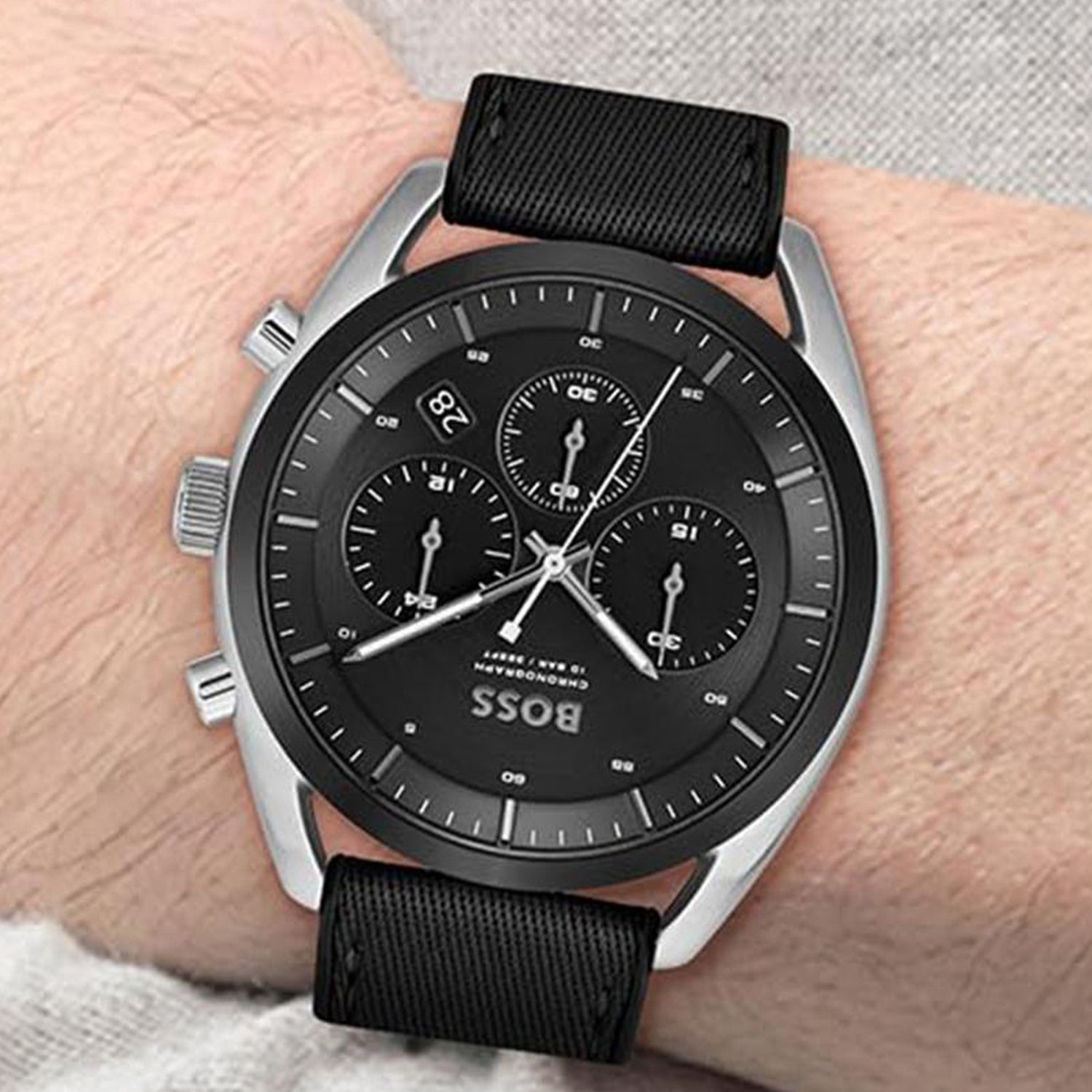 Top Men Quartz Black Dial Chronograph Silicone Watch 1514091