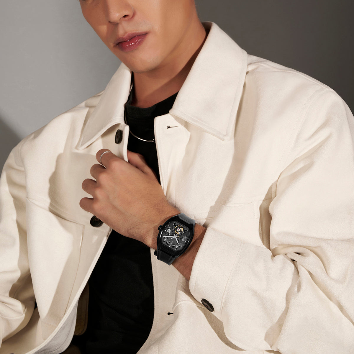 Men Automatic Black Dial Analog Pu Watch 171-P40406