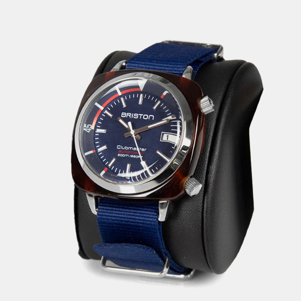 Clubmaster Diver Men Automatic Blue Dial Analog NATO Watch 17642.SA.TD.15.NNB