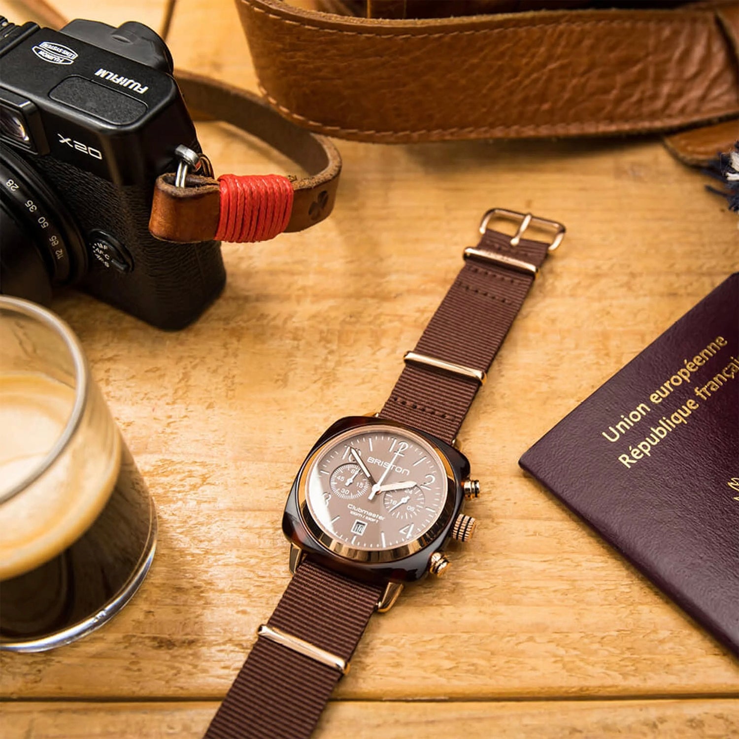 Clubmaster Classic Men Quartz Brown Dial Chronograph NATO Watch 20140.PYAT.37.NTCH