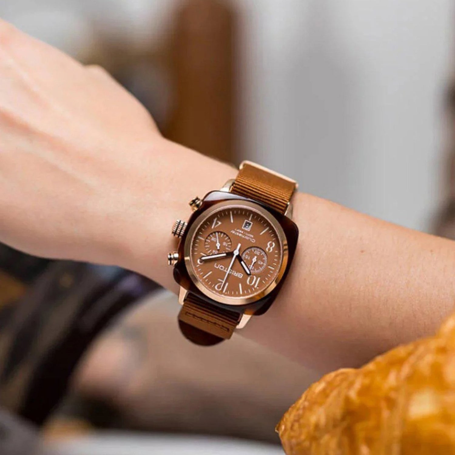 Clubmaster Classic Men Quartz Brown Dial Chronograph NATO Watch 20140.PYAT.37.NTCH