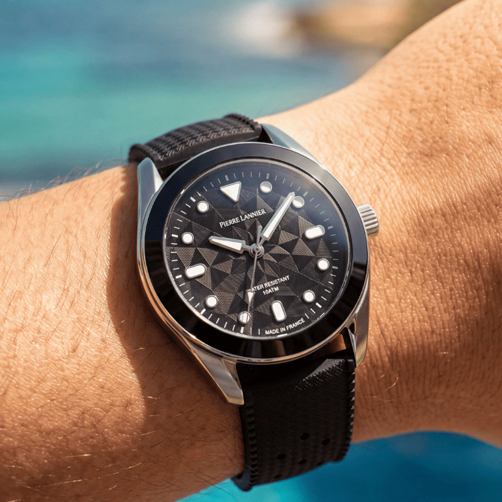 Bora Unisex Quartz Black Dial Analog Rubber Watch 207K133
