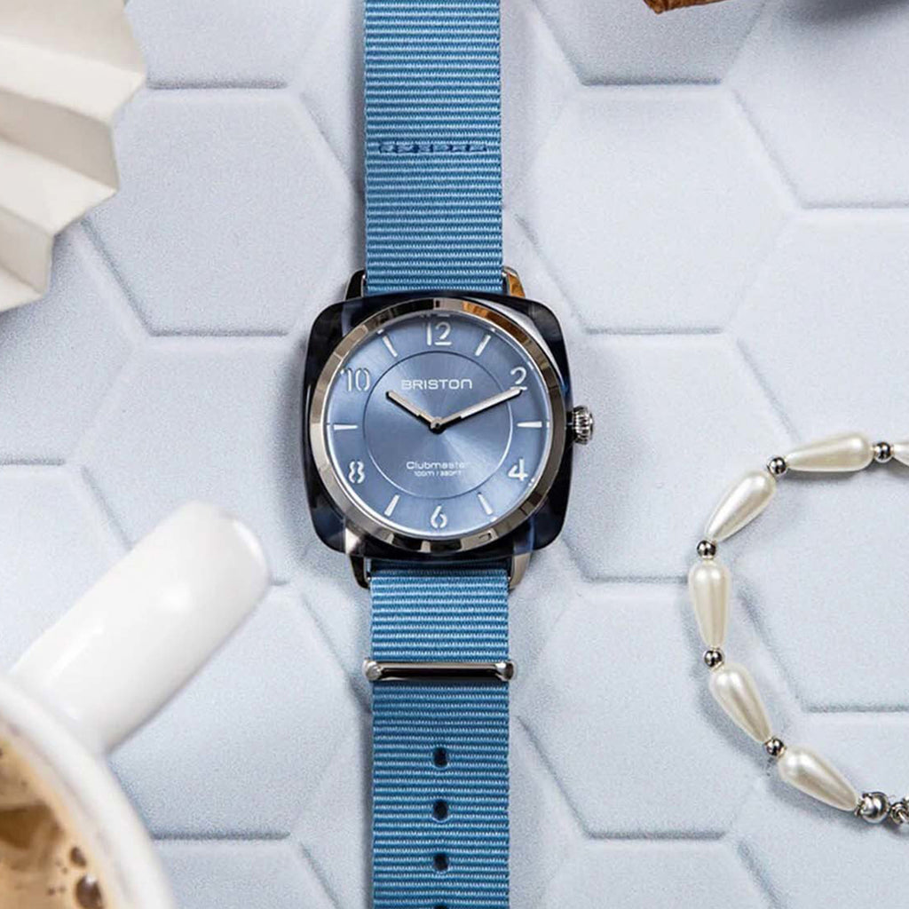 Clubmaster Chic Women Quartz Blue Dial Analog NATO Watch 21536.PRA.UB.25.NIB
