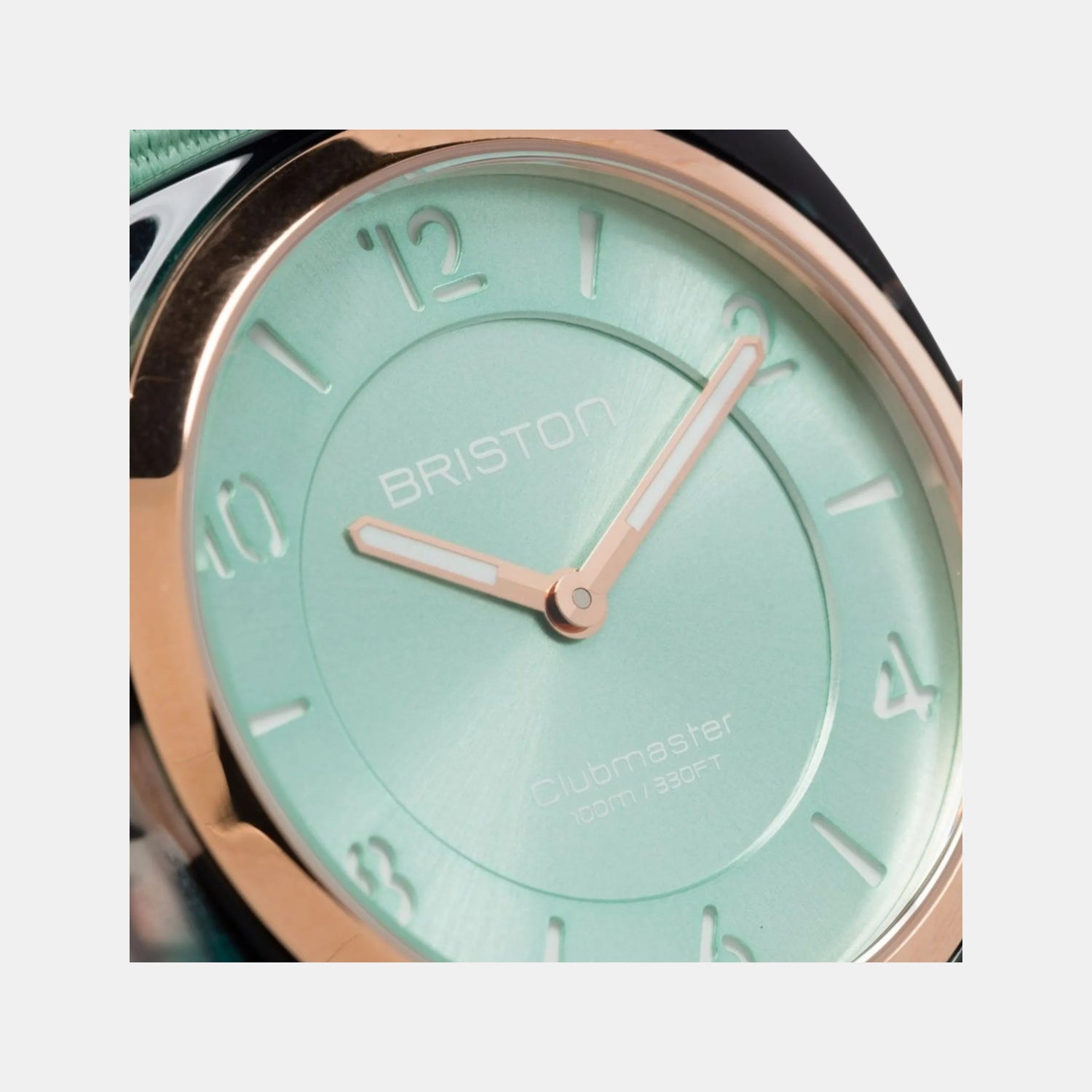 Clubmaster Chic Women Quartz Green Water Dial Analog Nato Watch 21536.PRA.UGW.29.NGW