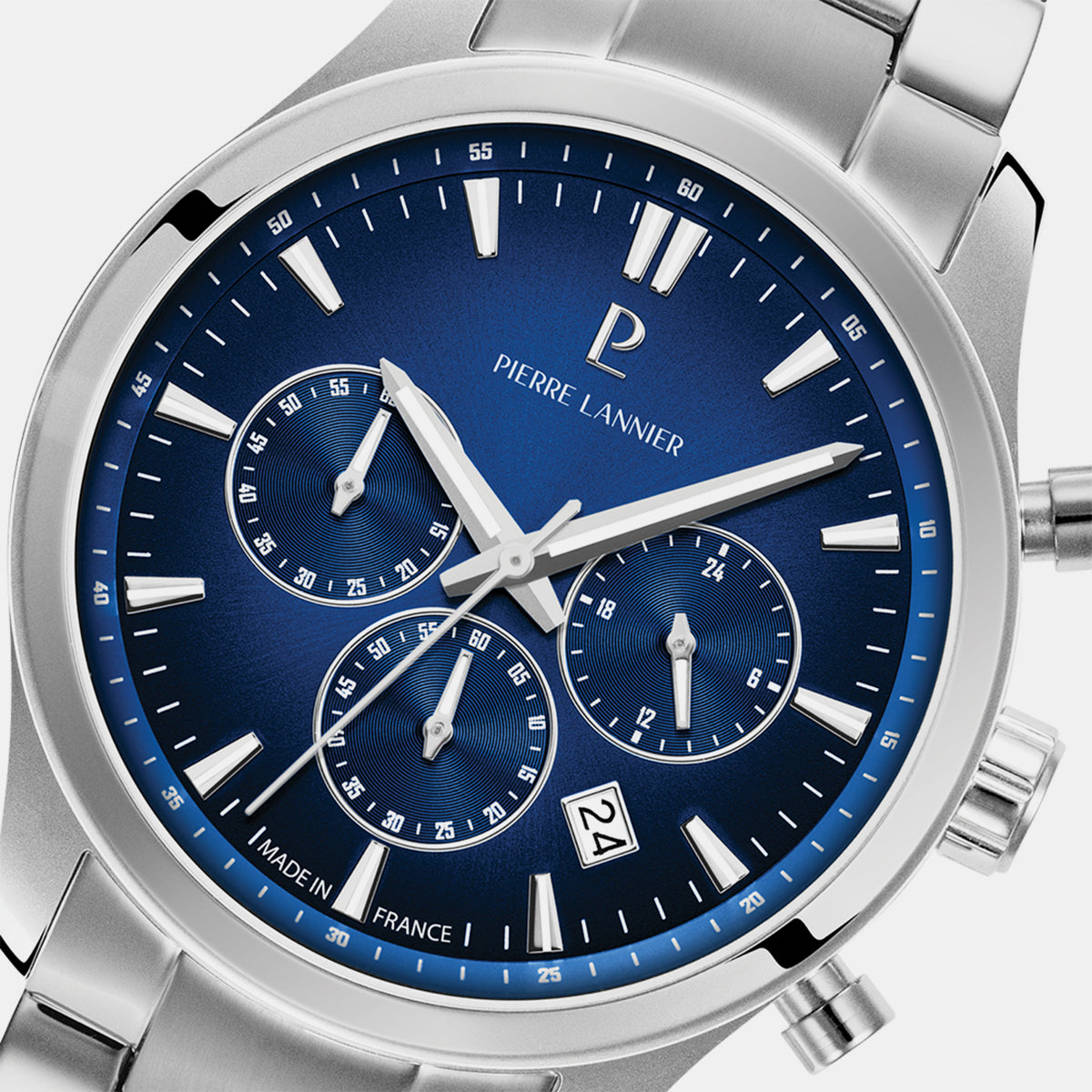 Boulevard Men Quartz Blue Dial Chronograph Stainless Steel Watch 221G161