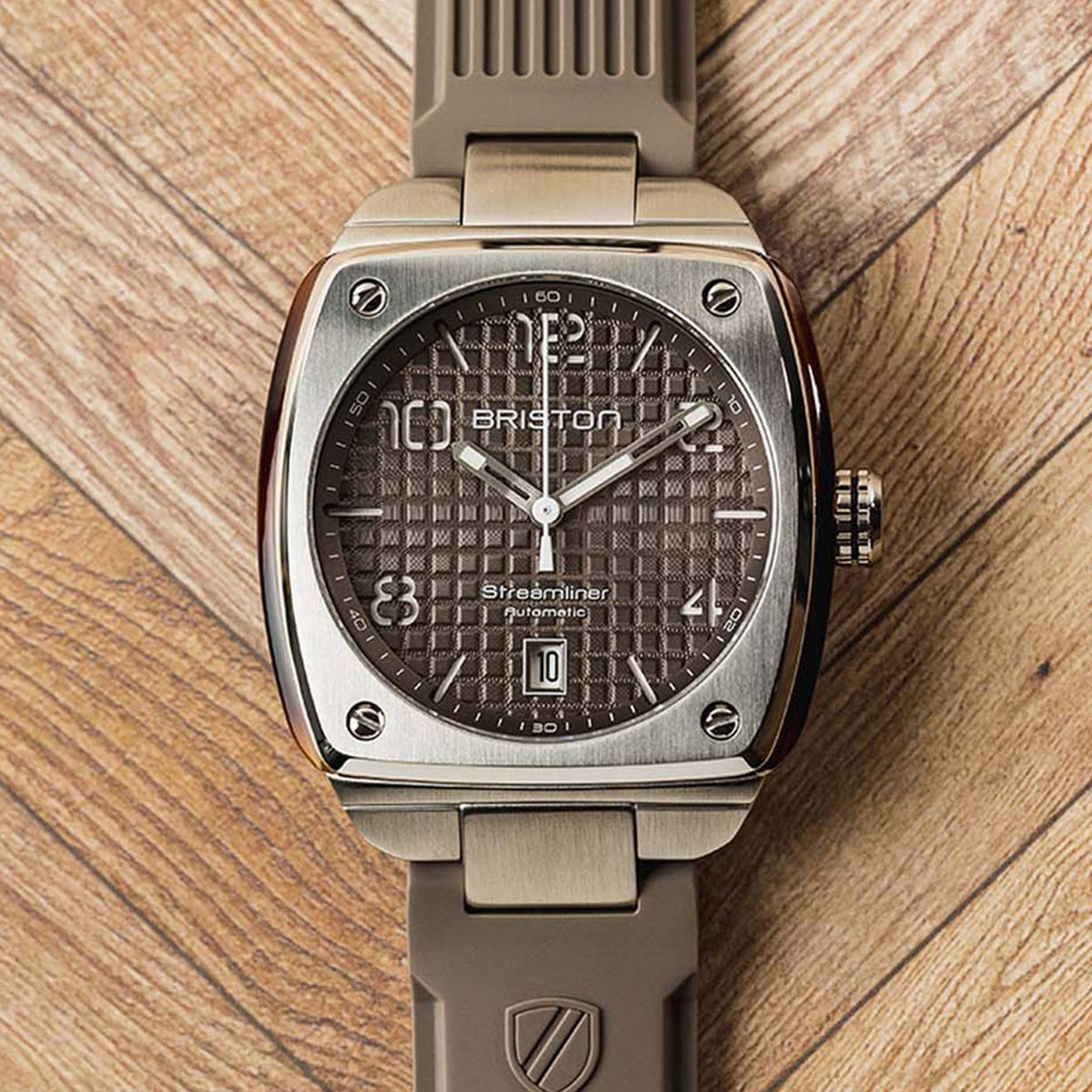 Streamliner Urban Men Automatic Taupe Dial Analog Rubber Watch 23640.S.T.30.Rt