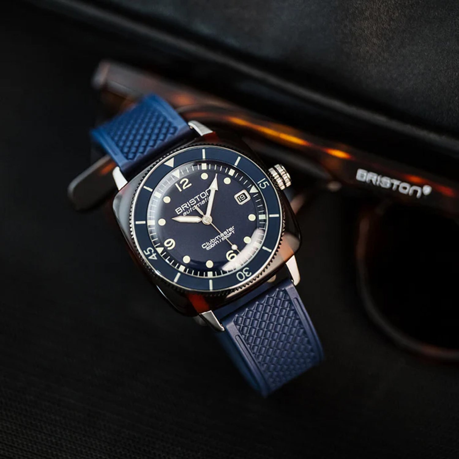 Clubmaster Legend Diver Men Automatic Navy Blue Dial Analog Rubber Watch 241740.SA.T.15.FNB
