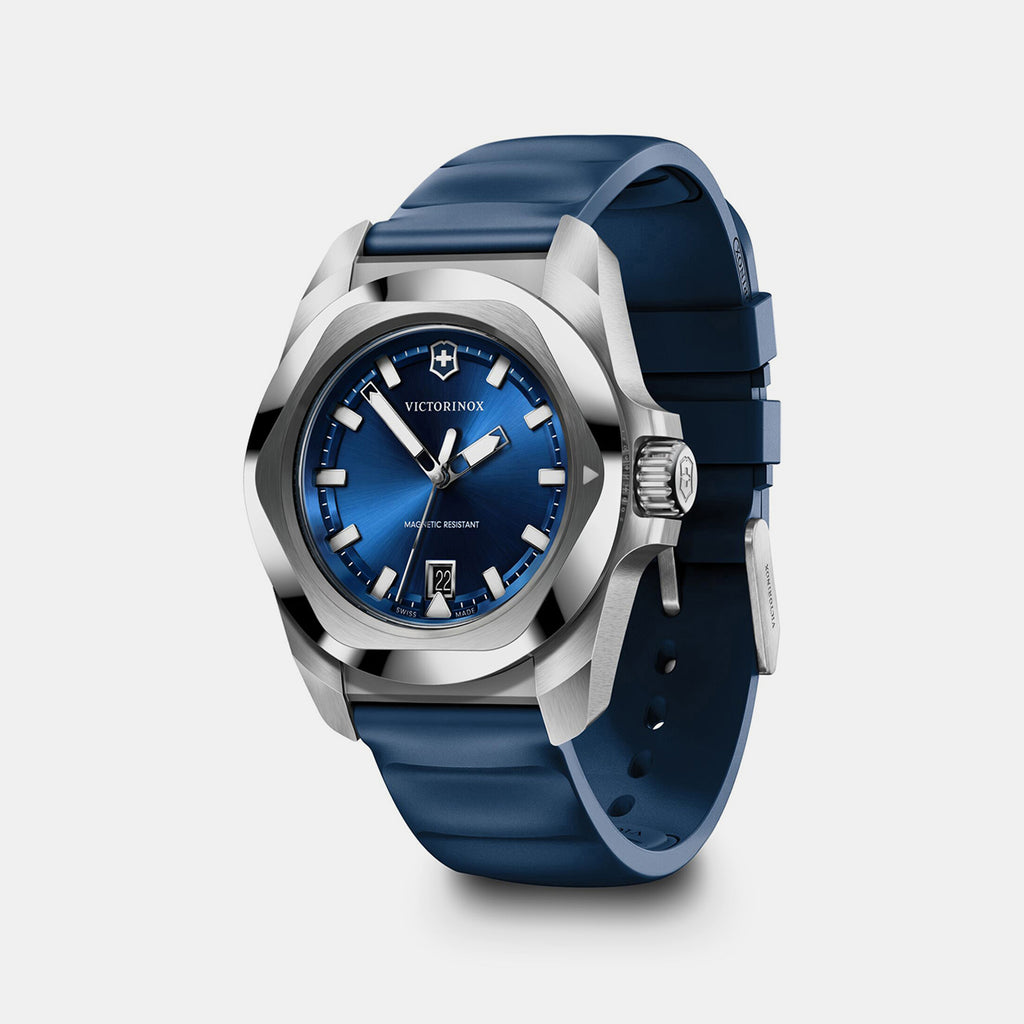 I.n.o.x. Men Quartz Blue Dial Analog  Rubber Watch 242084