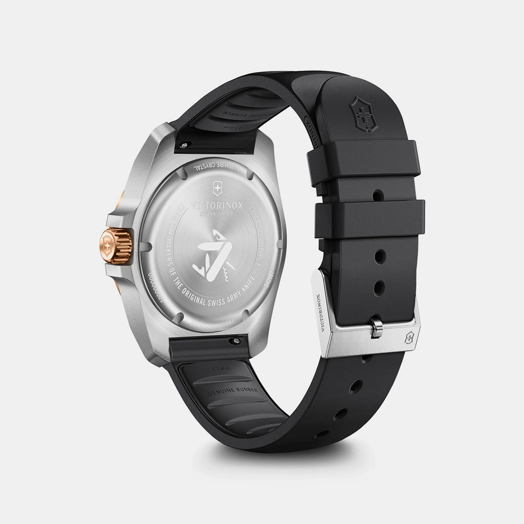 I.n.o.x. Men Quartz Black Dial Analog  Rubber Watch 242087