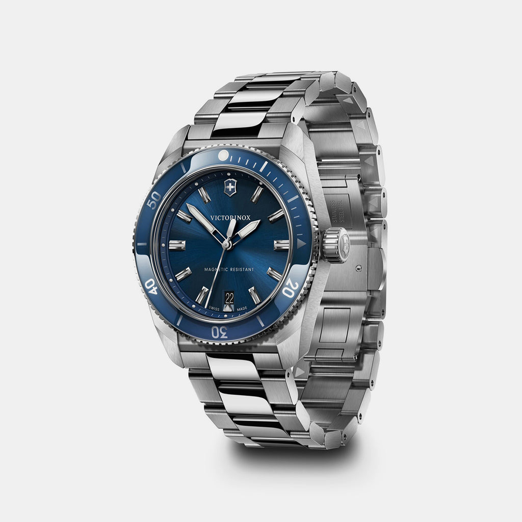 Maverick Men Quartz Blue Dial Analog  Stainless steel Watch 242095