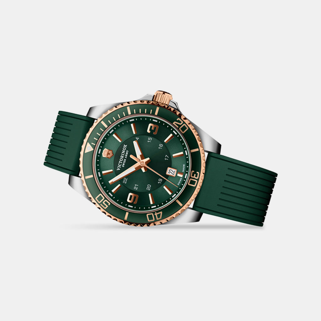 Maverick Men Quartz Green Dial Analog  Rubber Watch 249182
