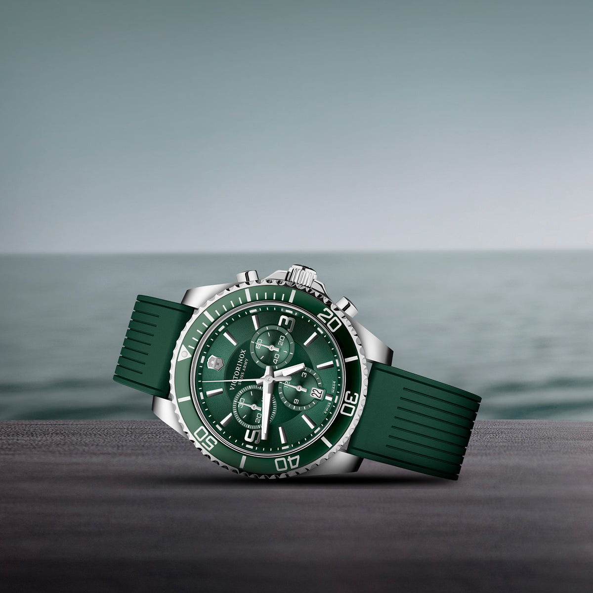 Maverick Men Quartz Green Dial Chronograph   Rubber Watch 249185