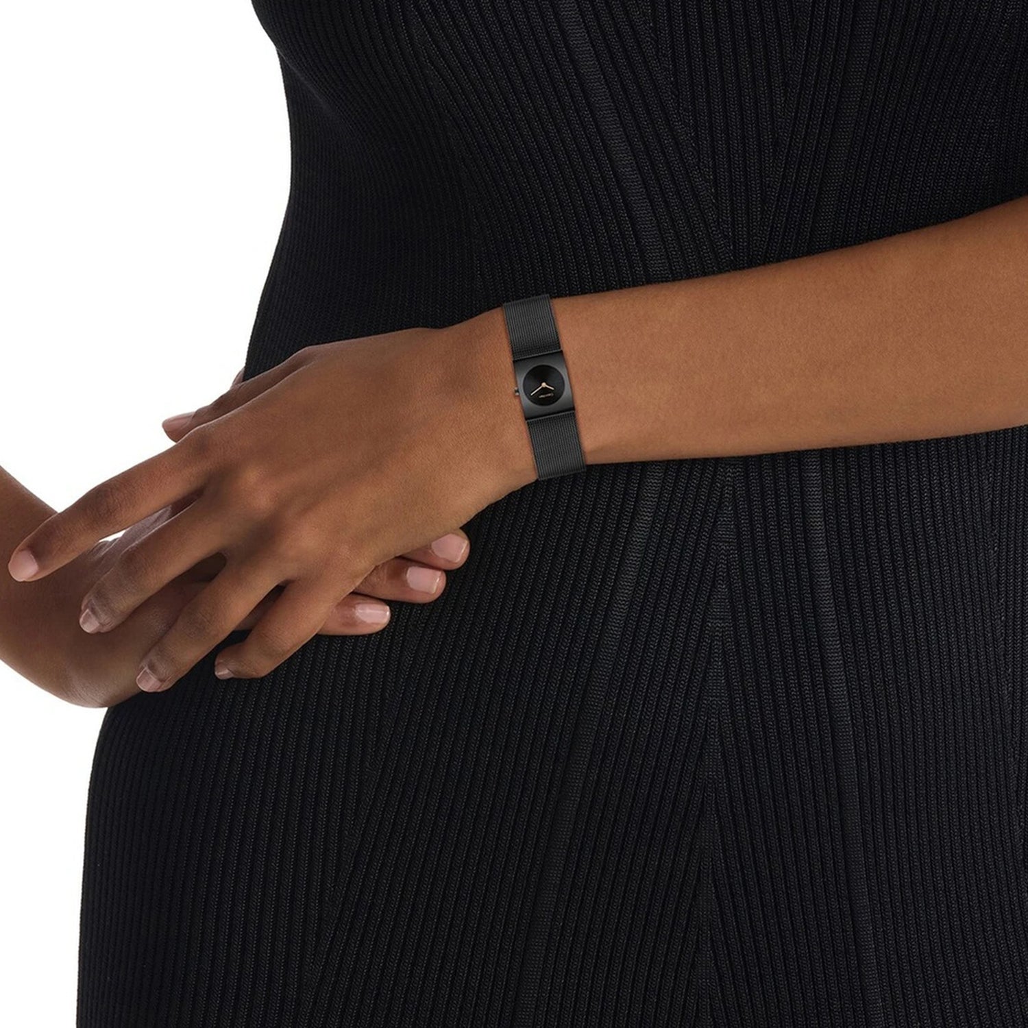 Ck Pulse Women Quartz Black Dial Analog Mesh Watch 25100138