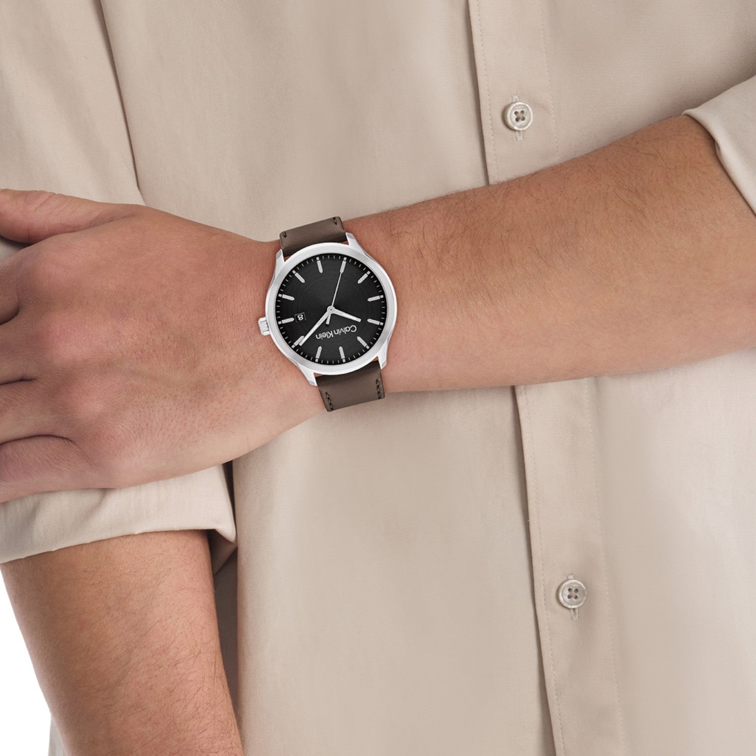 Men Quartz Black Dial Analog Leather Watch 25200354