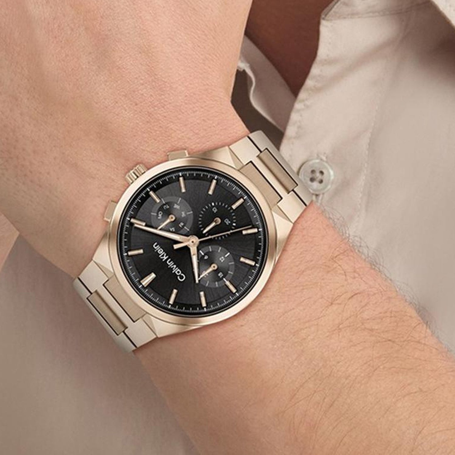 Distinguish Men Quartz Black Dial Multi-Function Stainless Steel Watch 25200506