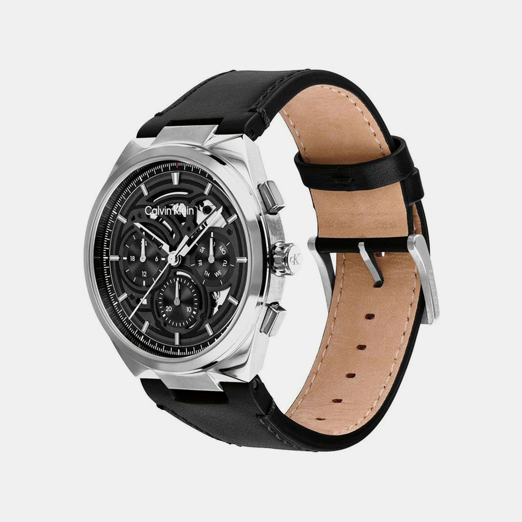 Men Quartz Black Dial Chronograph Leather Watch 25200575