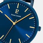 Essential Men Quartz Blue Dial Analog Stainless steel Watch 252G469