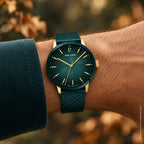 Men Quartz Green Dial Analog Mesh Watch 256G279