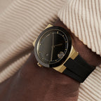Bold Men Quartz Black Dial Analog Silicone Watch 3600623
