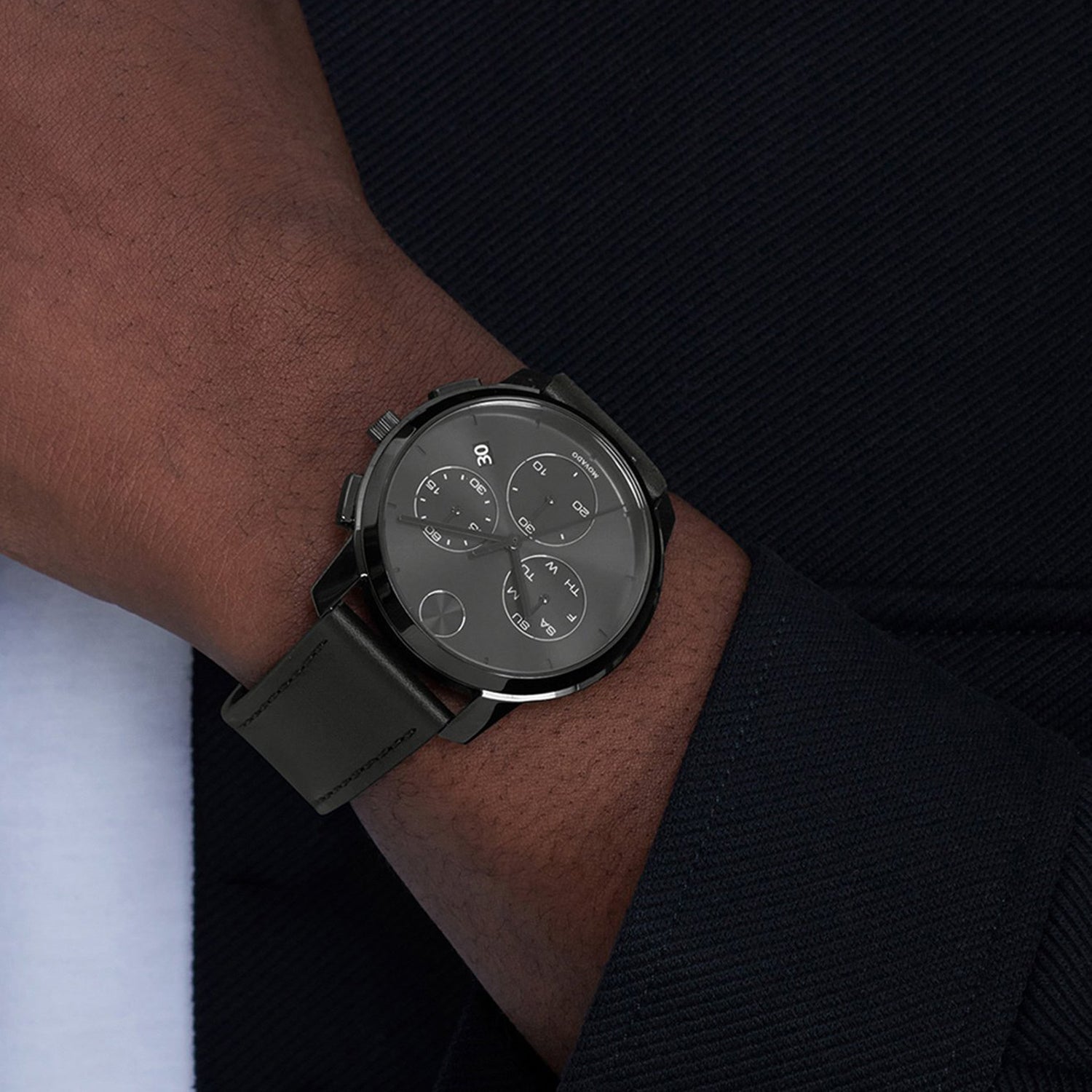 Bold Men Quartz Black Dial Chronograph Leather Watch 3600632