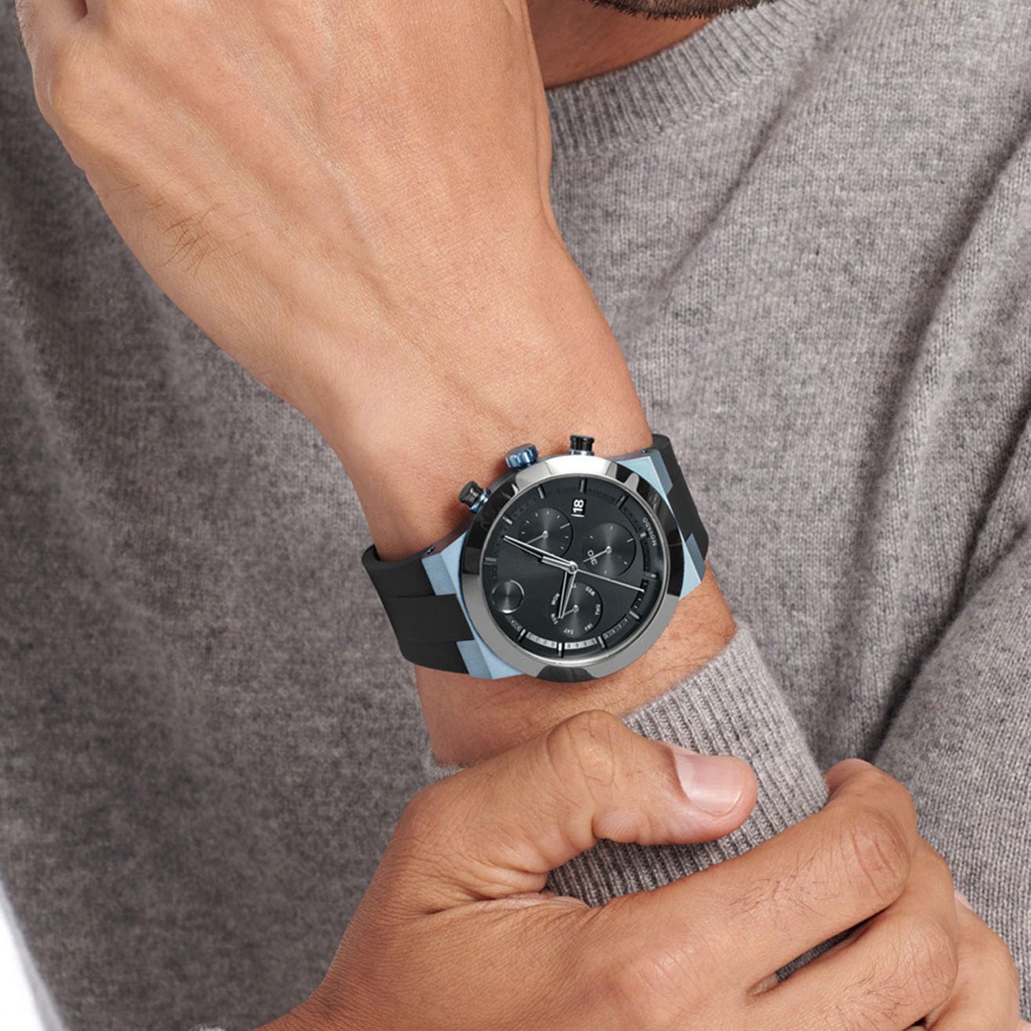 Bold Men Quartz Black Dial Analog Silicone Watch 3600713