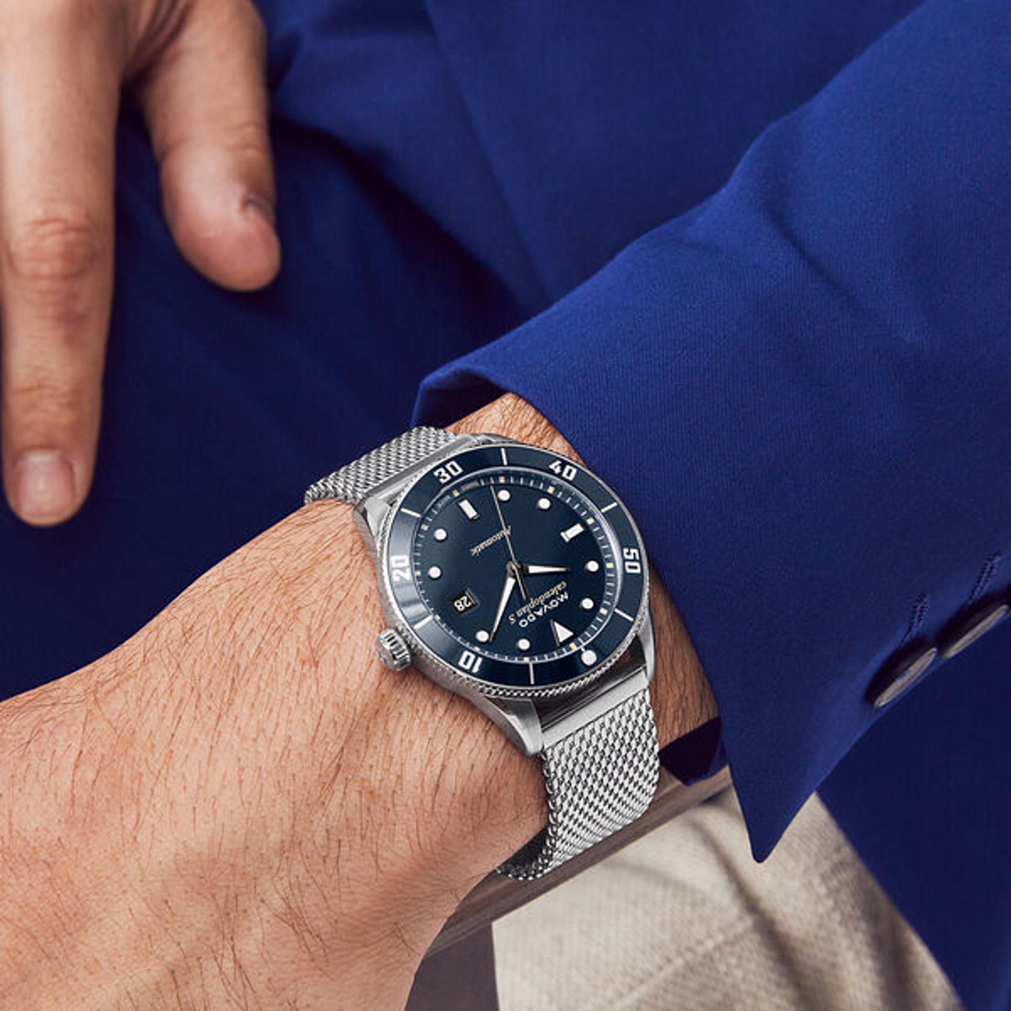 Heritage Men Quartz Blue Dial Analog Stainless Steel Watch 3650136