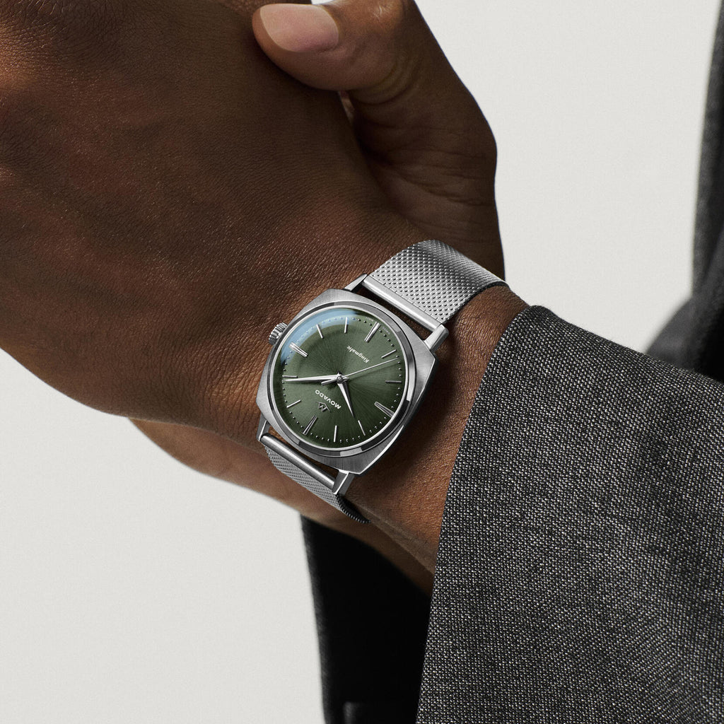 Heritage Kingmatic Unisex Quartz Green Dial Analog Mesh Watch 3650169