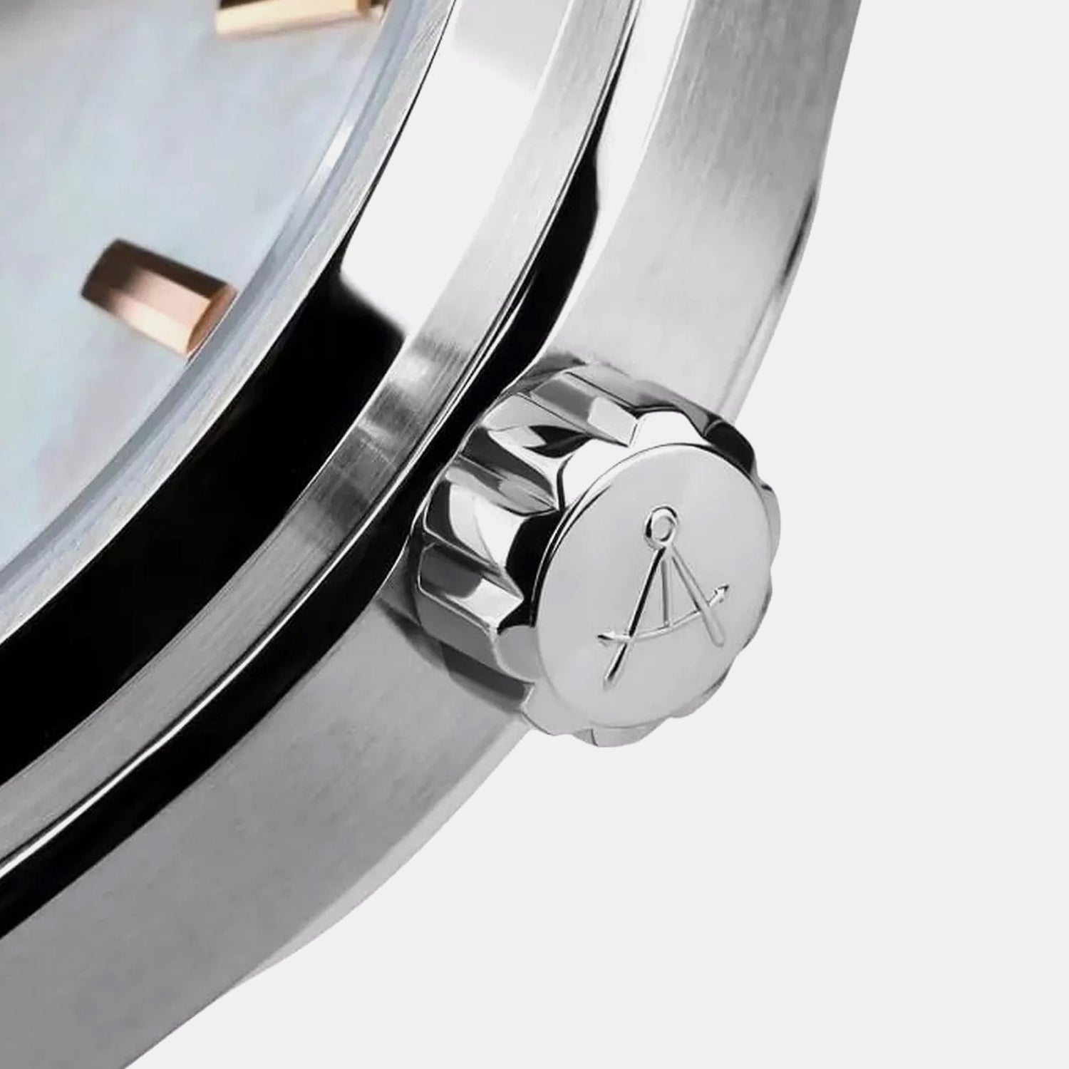 Seawave Women Quartz White Dial Analog Stainless Steel Watch 39365.41.01R