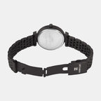 Women Quartz Black Dial Analog Metal Watch 2013F-M0404