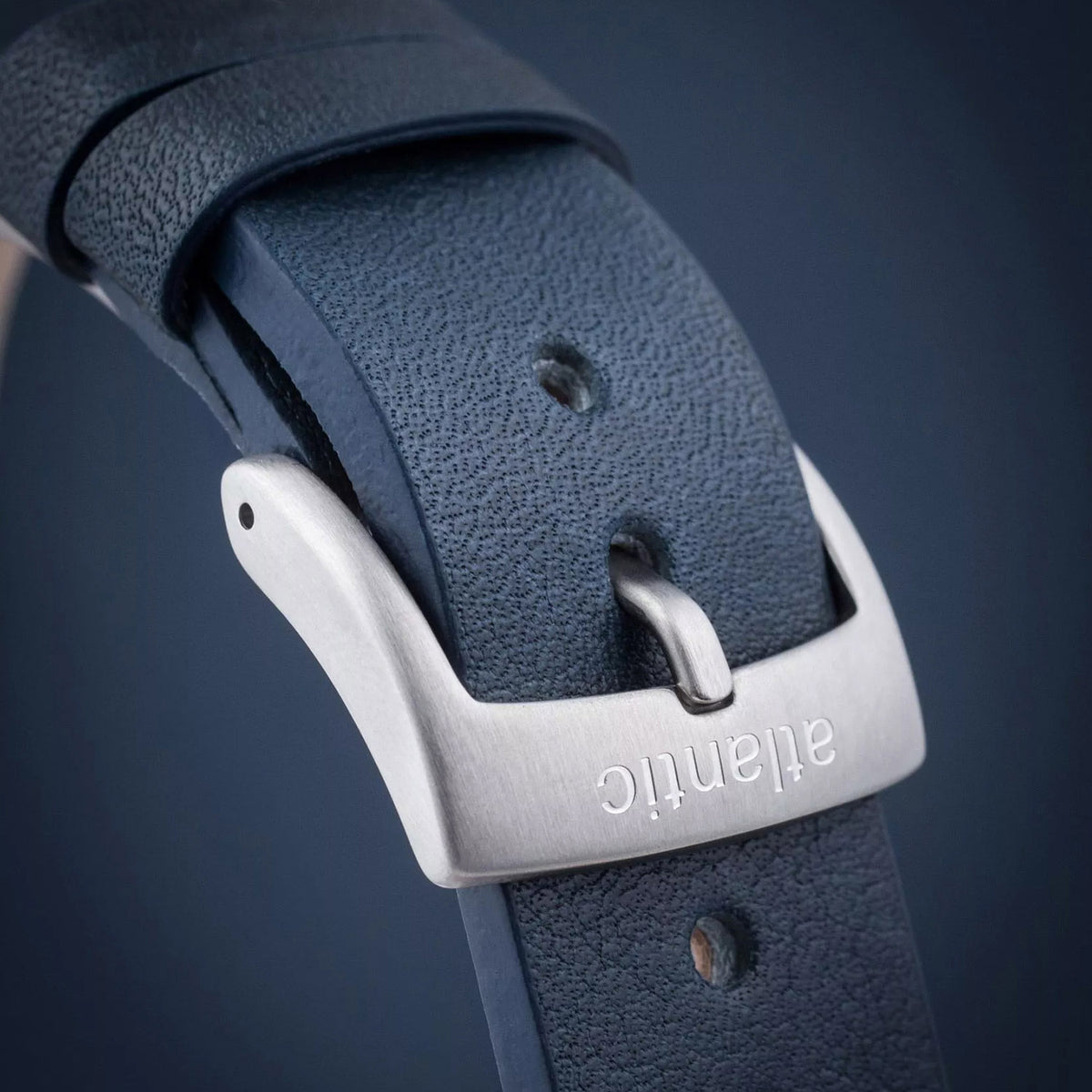 Men Quartz Blue Dial Analog Leather Watch 70362.41.59