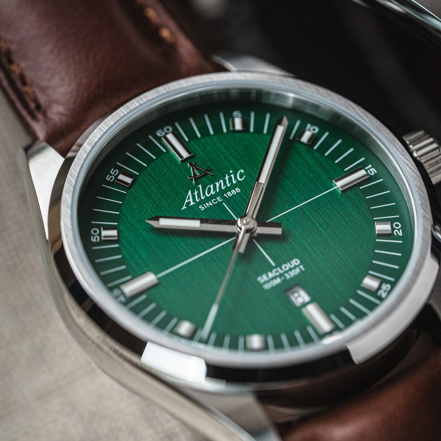 Seacloud Men Quartz Green Dial Analog Leather Watch 73361.41.71