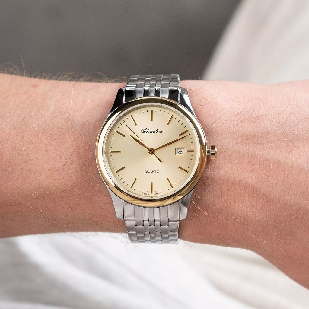 Men Quartz Champagne Dial Analog Stainless Steel Watch A1024.2111Q