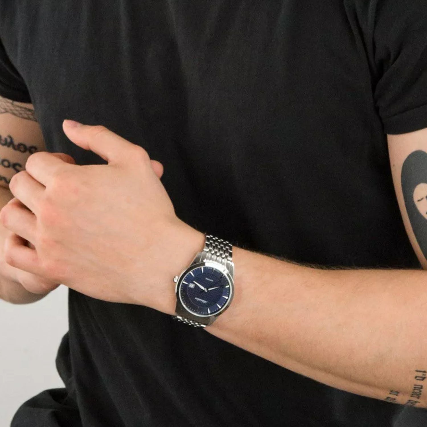 Pairs Men Quartz Blue Dial Analog Stainless Steel Watch A1288.5115Q