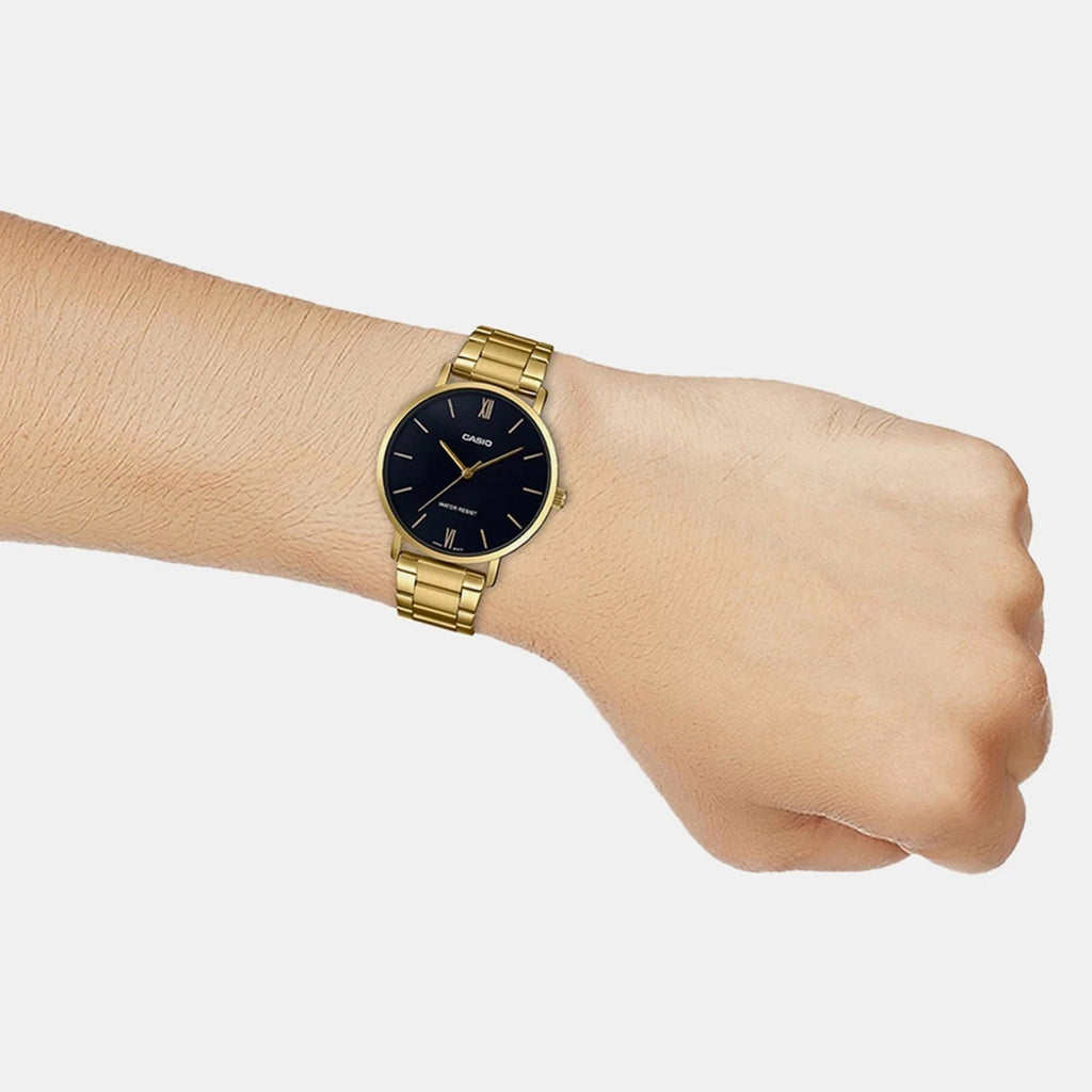Enticer Men Quartz Black Dial Analog Stainless Steel Watch A1777