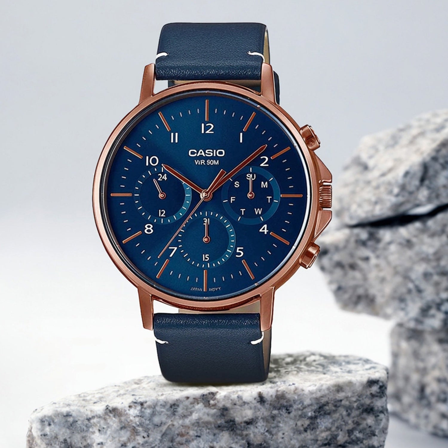 Enticer Men Quartz Blue Dial Chronograph Leather Watch A1849