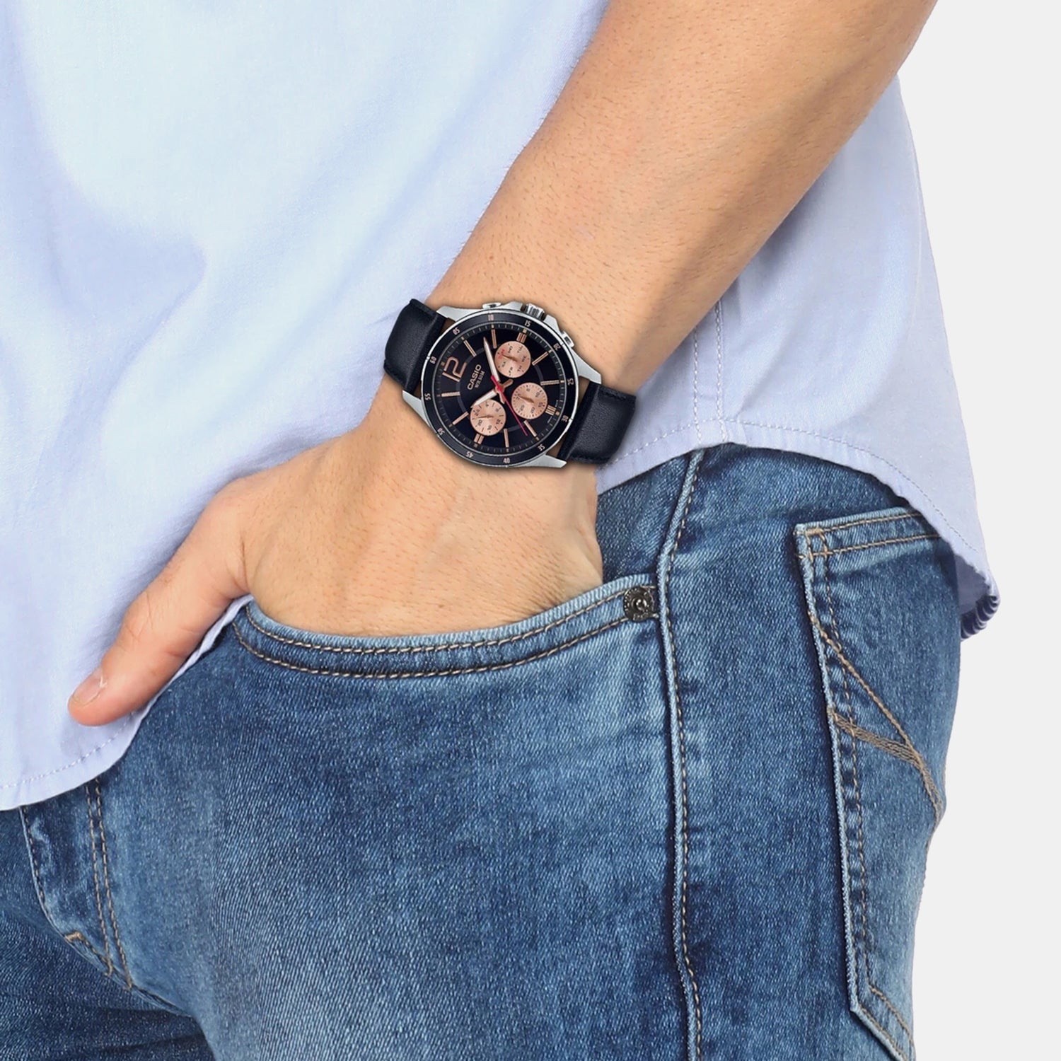 Enticer Men Quartz Black Dial Chronograph Leather Watch A1888
