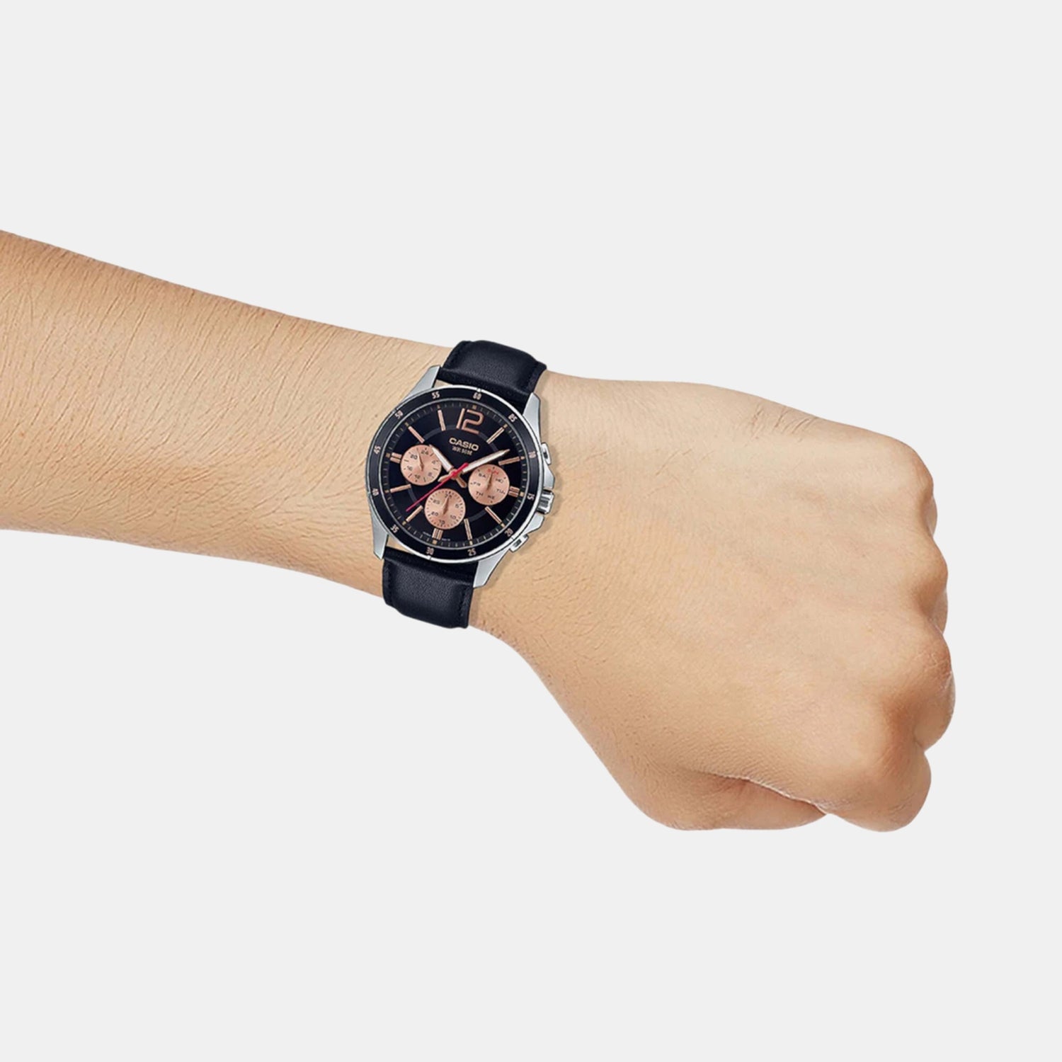 Enticer Men Quartz Black Dial Chronograph Leather Watch A1888