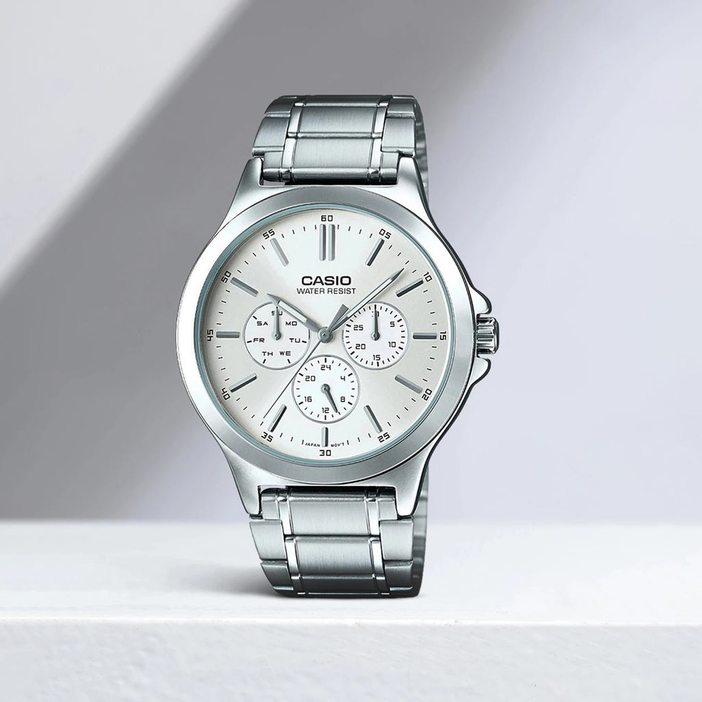 Enticer Men Quartz White Dial Chronograph Stainless Steel Watch A1892