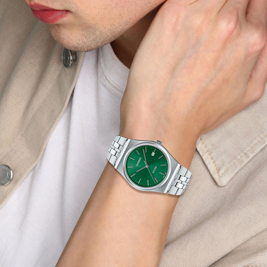 Enticer Men Quartz Green Dial Analog Stainless Steel Watch A2236