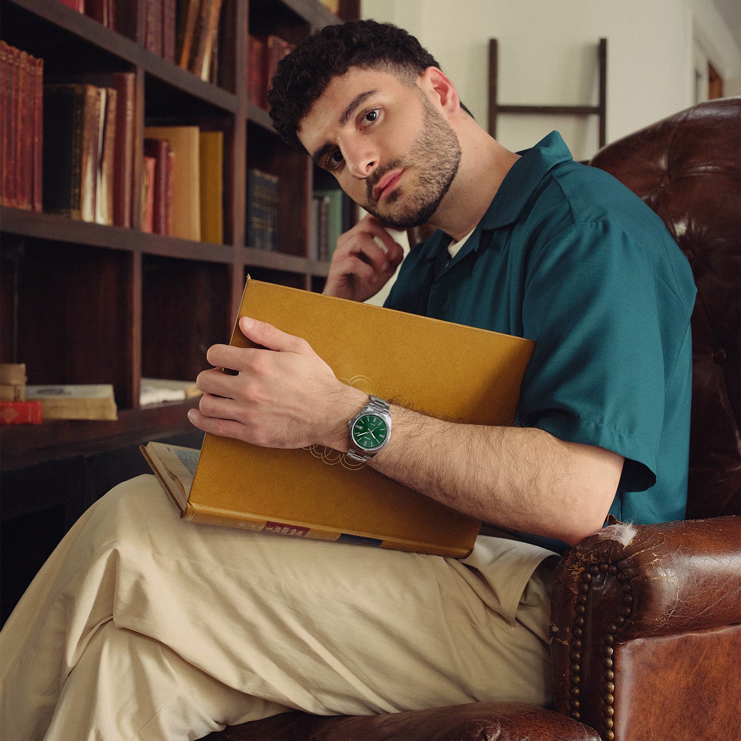 Enticer Men Quartz Green Dial Analog Stainless Steel Watch A2262