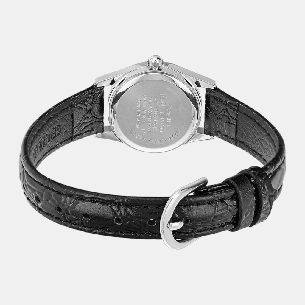 Enticer Women Quartz White Dial Analog Leather Watch A2263