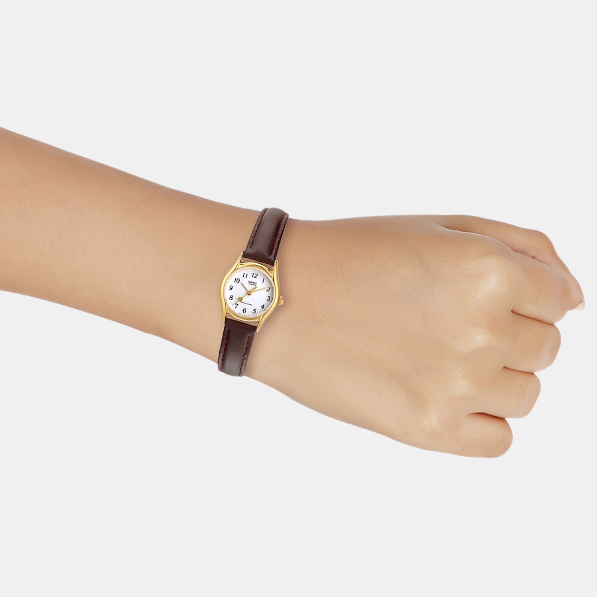 Enticer Women Quartz White Dial Analog Leather Watch A2265